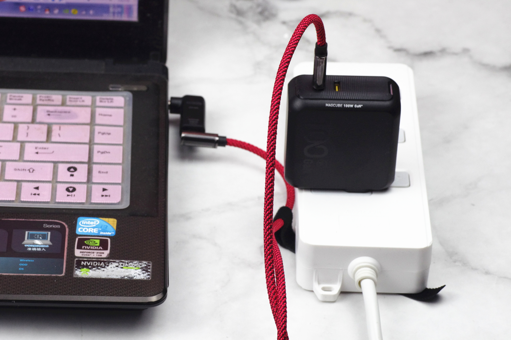 充電小鋼炮，筆記本手機都能用，Aohi 100W氮化鎵充電器體驗