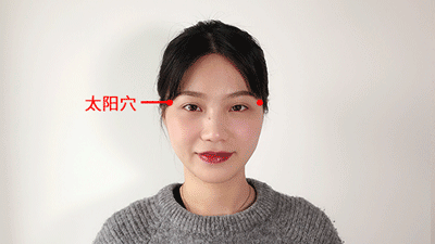 睡前玩手机，应该开灯还是关灯？选错，小心损伤视神经