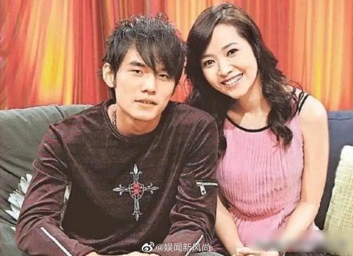 排点娱乐圈最佳前任之侯佩岑