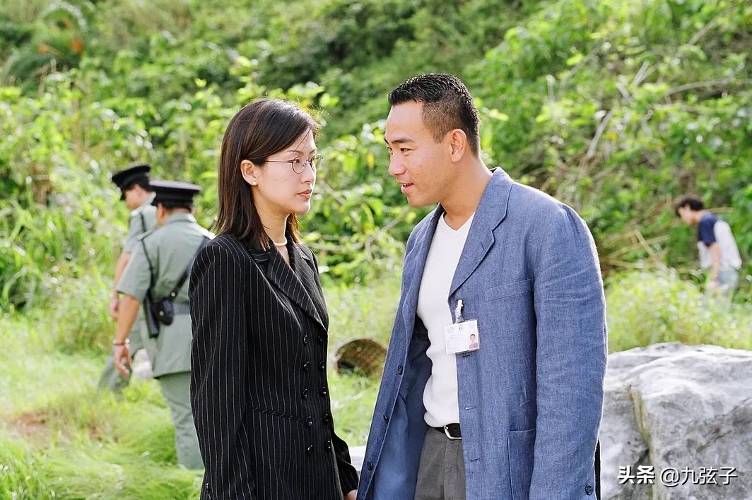 TVB“末代皇帝”林保怡的双面人生，57岁依然单身