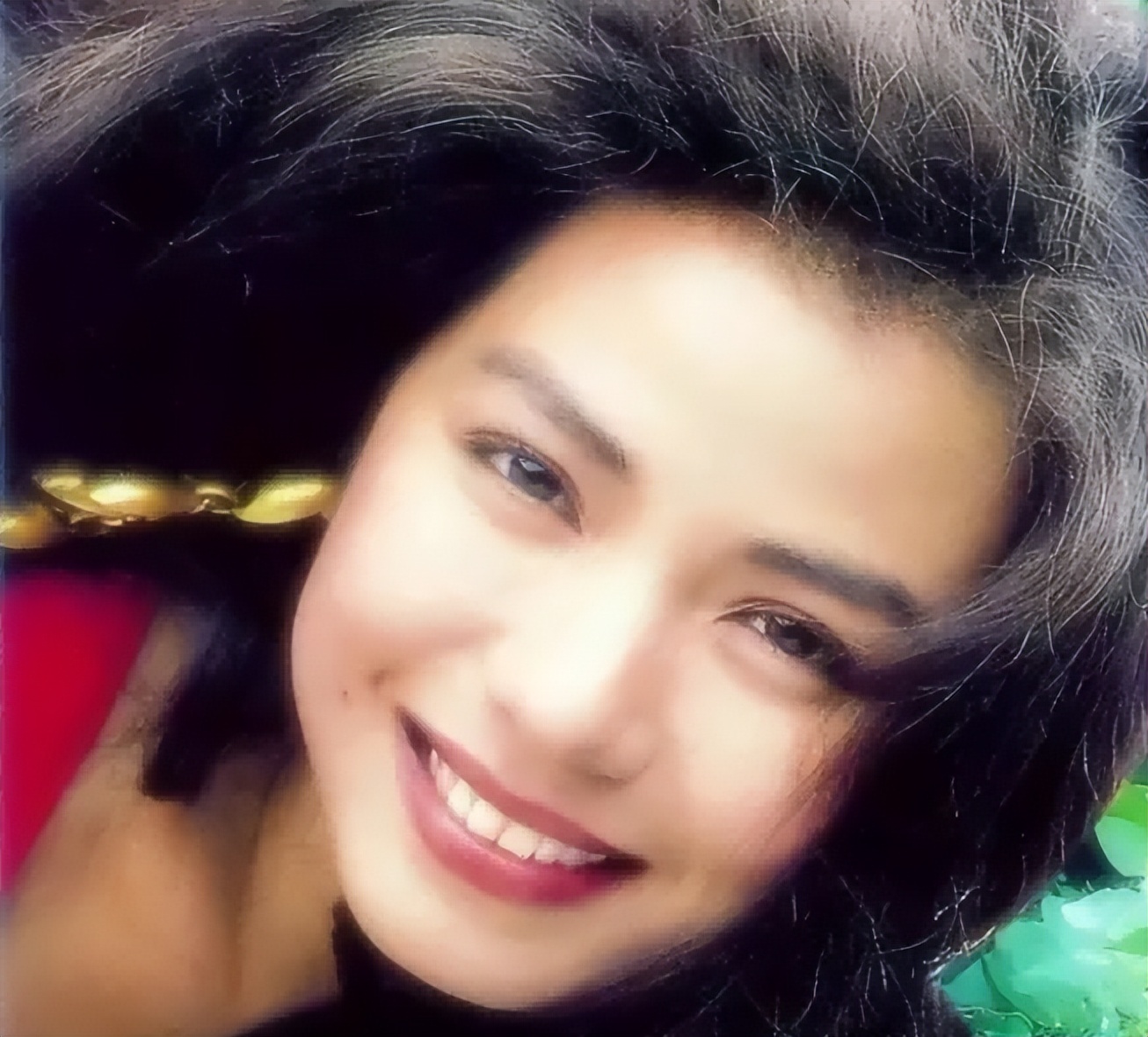 长着一张红颜祸水的脸，感情经历却洁白如纸，这12位女星太稀缺