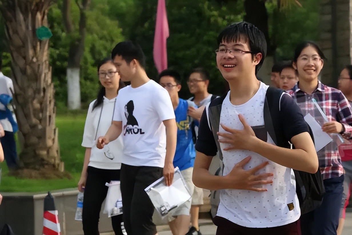 双胞胎容貌几乎一致，高考替考会被发现吗？官方早已想好对策