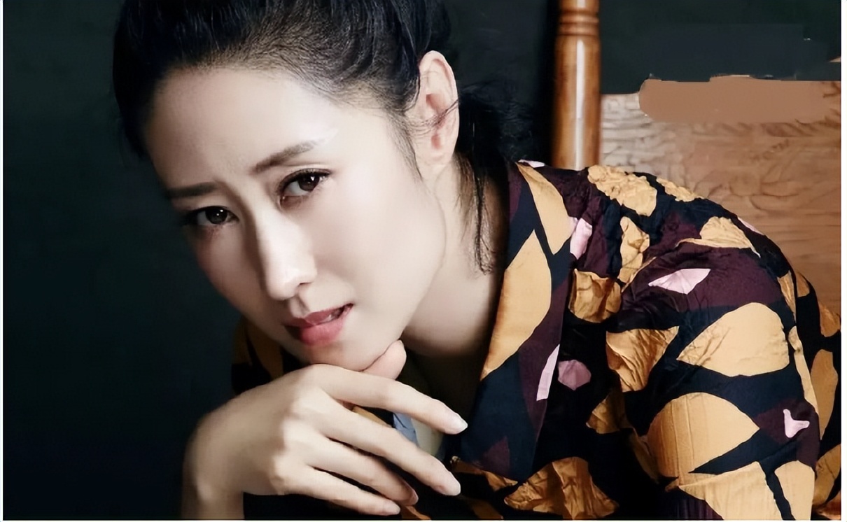 “女人30豆腐渣”？这6位“徐娘半老”的女星，个个风华不减