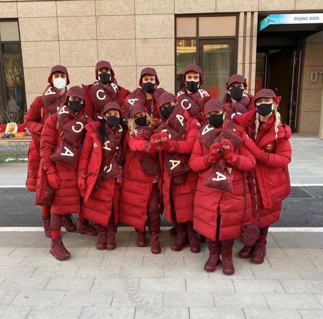 冬奥会开幕式成为羽绒服种草现场，各国运动员穿的都是什么品牌