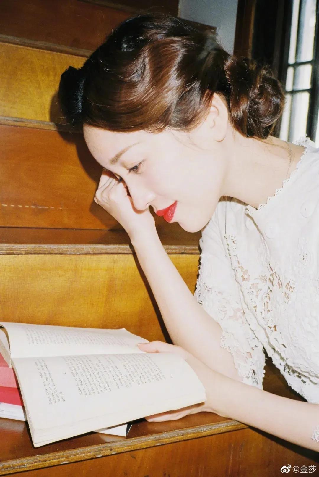 金莎｜四十依旧宛若少女，时间好像把她忘了