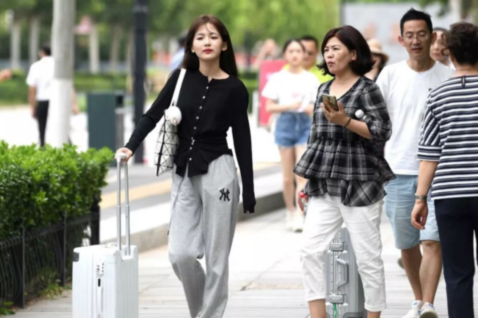 大学生身边的经济现象（大学生私下进行的3类）