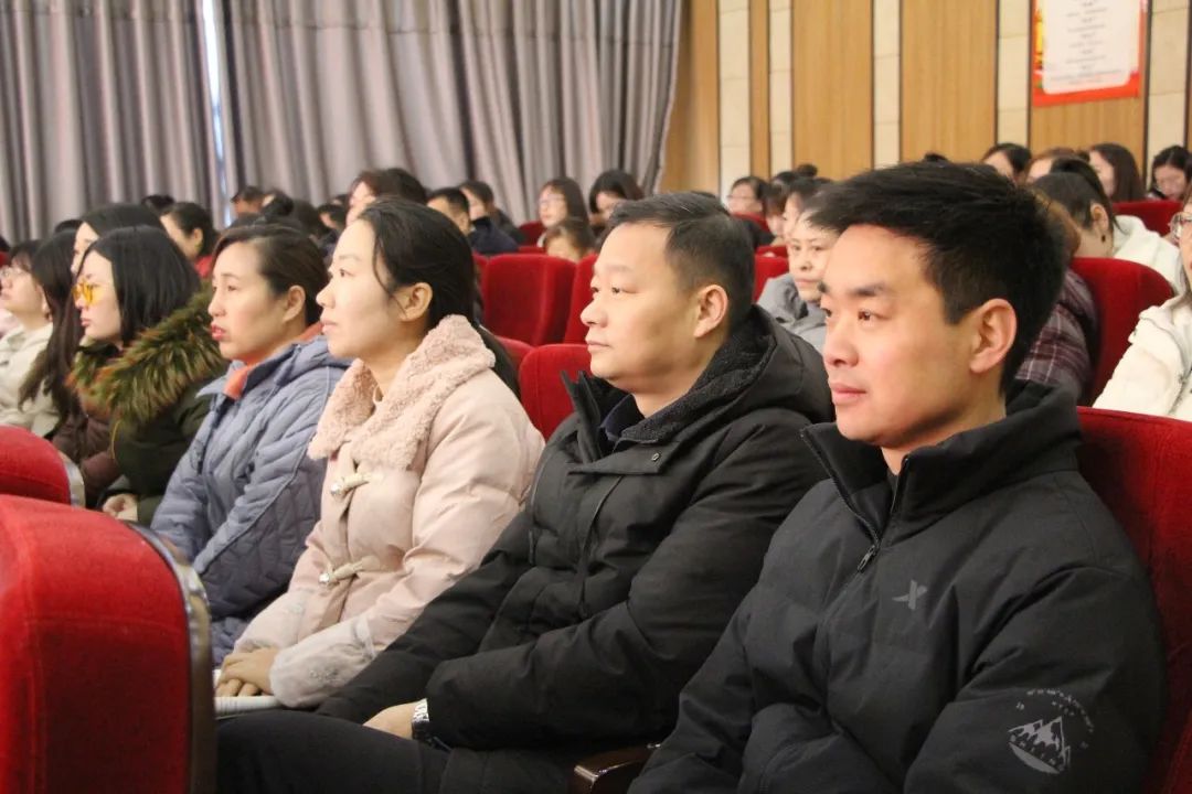 �������� ���ͬ�ԡ����������еڶ�ʮһѧУ2021��ȱ��ô��