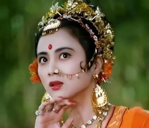 看《西游记》的时候不要只注意师徒四人，这部剧中还有很多美女