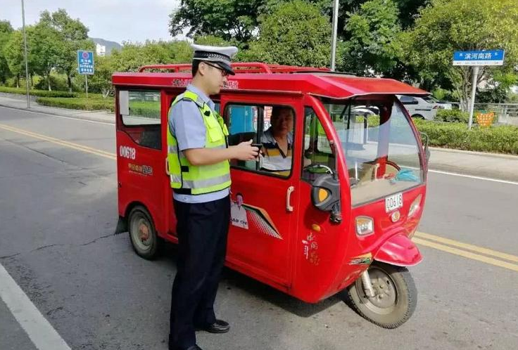 电动三轮车、老年代步车的上路标准已出，合法上路，这样做就对了