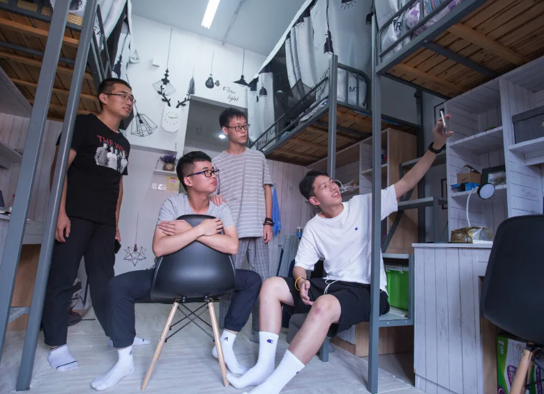 通知书上一串“神秘编号”，如果你是001，证明你和千玺一样优秀