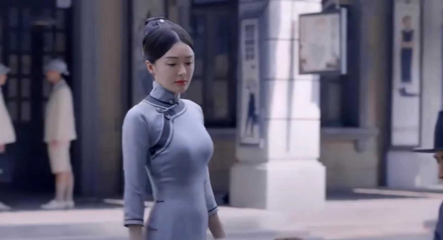 秦岚27岁年入亿元，但却为黄晓明不惜赔上千万约金，如今衣食无忧