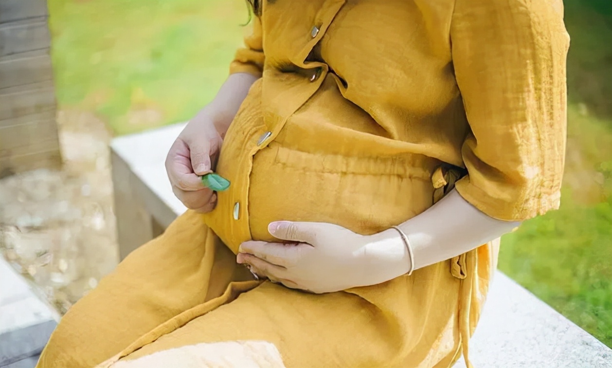 孕期肚皮上的"黑线",生娃后多久会消失?看过后孕妇别担心啦