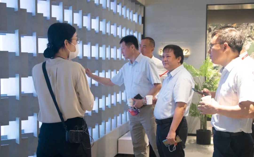 戰略簽約｜東鵬控股與佛山照明強強聯合，共謀發展