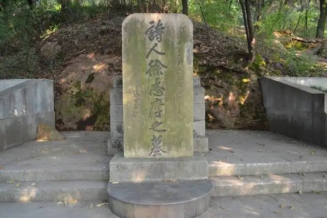 心痛！MU5735空姐丈夫得知飞机出事，一句“你等我”让人瞬间泪目