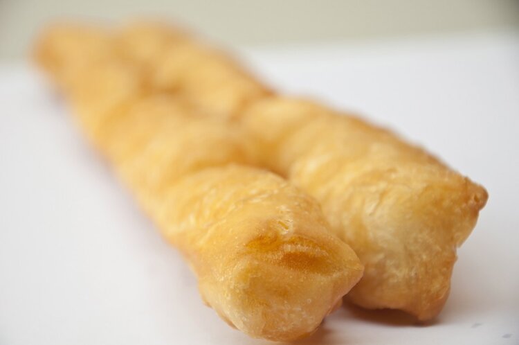 吃油条会危害身体健康吗？看完3个隐患，你或许该改变想法了