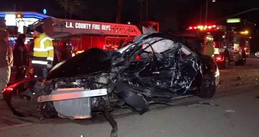特斯拉Autopilot撞人致死，車主被以「殺人罪」起訴