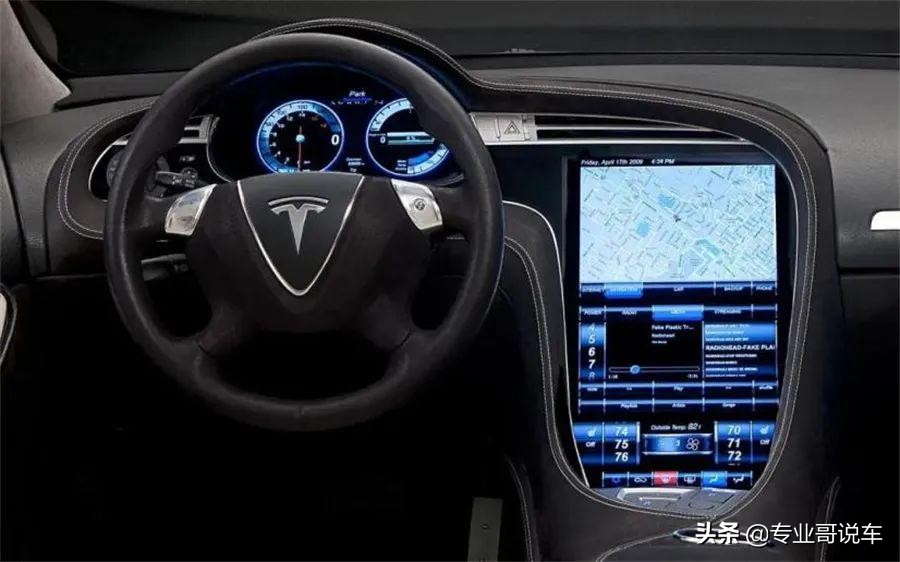 买车就像打游戏 奔驰EQS效仿特斯拉付费解锁 后轮转向年充5000元