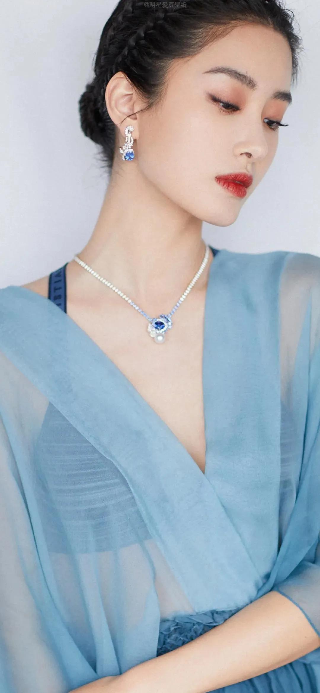 杨采钰高清美图