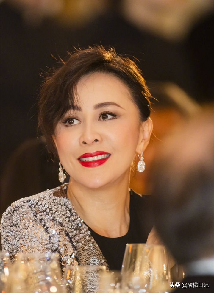 6位女星的上亿豪宅，李小冉8.5亿豪宅内养花，一个比一个奢侈