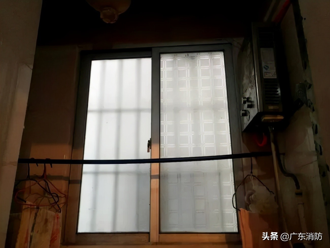 痛心！夫妻洗澡时中毒身亡，留下8个孩子！