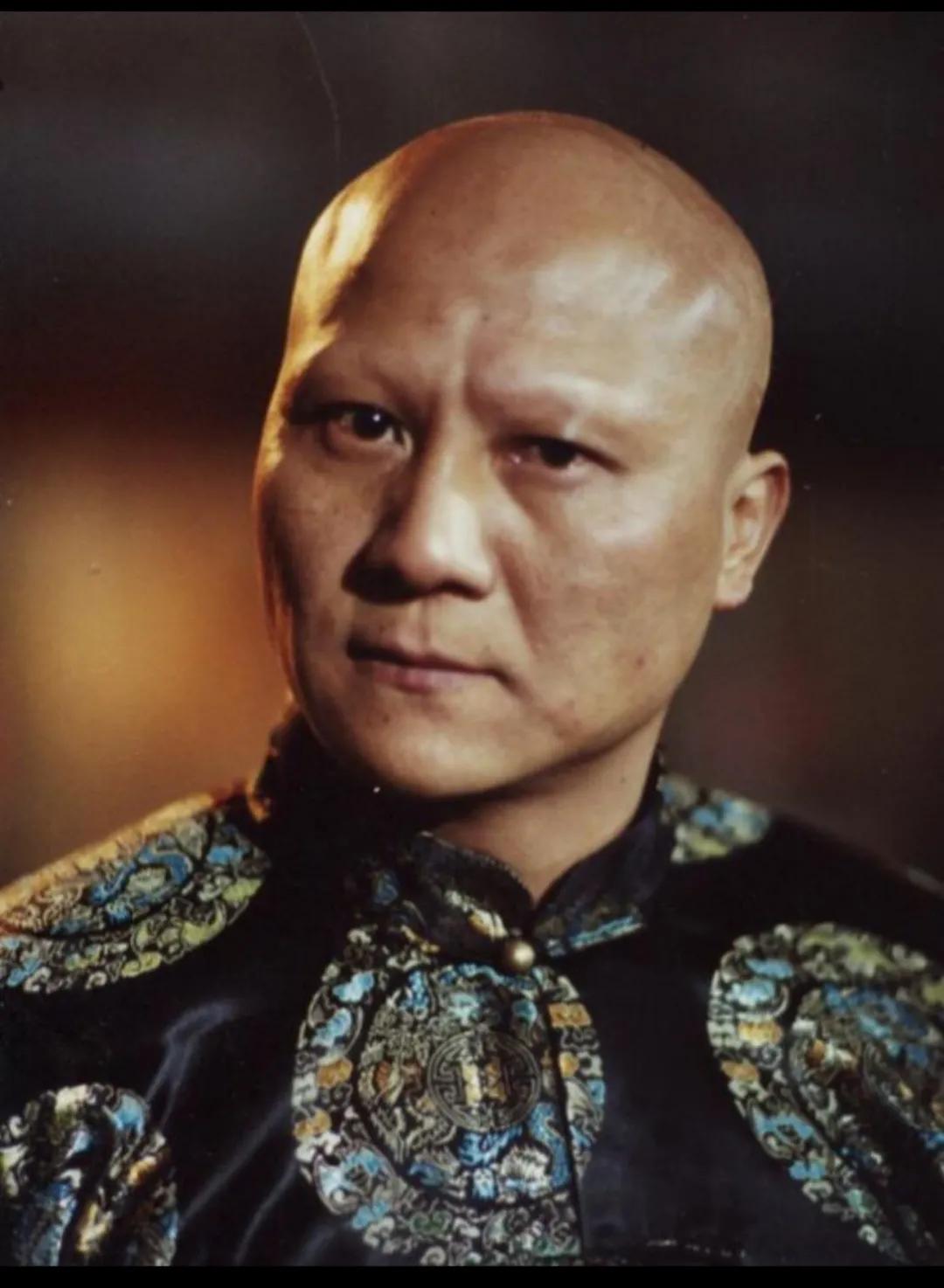 三国再无锦马超 西游路上失鼍龙 乌龙剿匪何山远 康熙痛逝魏东亭