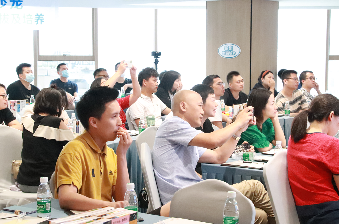 成都有为谷电商俱乐部发布5周年会员信，感谢信任，利他共赢