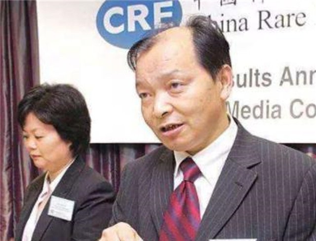 稀土大王：沉迷赌博败光百亿家产，儿子生活奢侈一顿饭花费41万