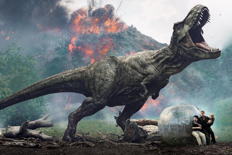 侏罗纪系列最终篇上映,历代主演人员全部回归,耗资2.5亿美元