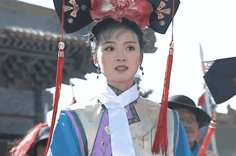 古装VS现代堪称“换头”！多演点古装戏吧，我能磕一辈子