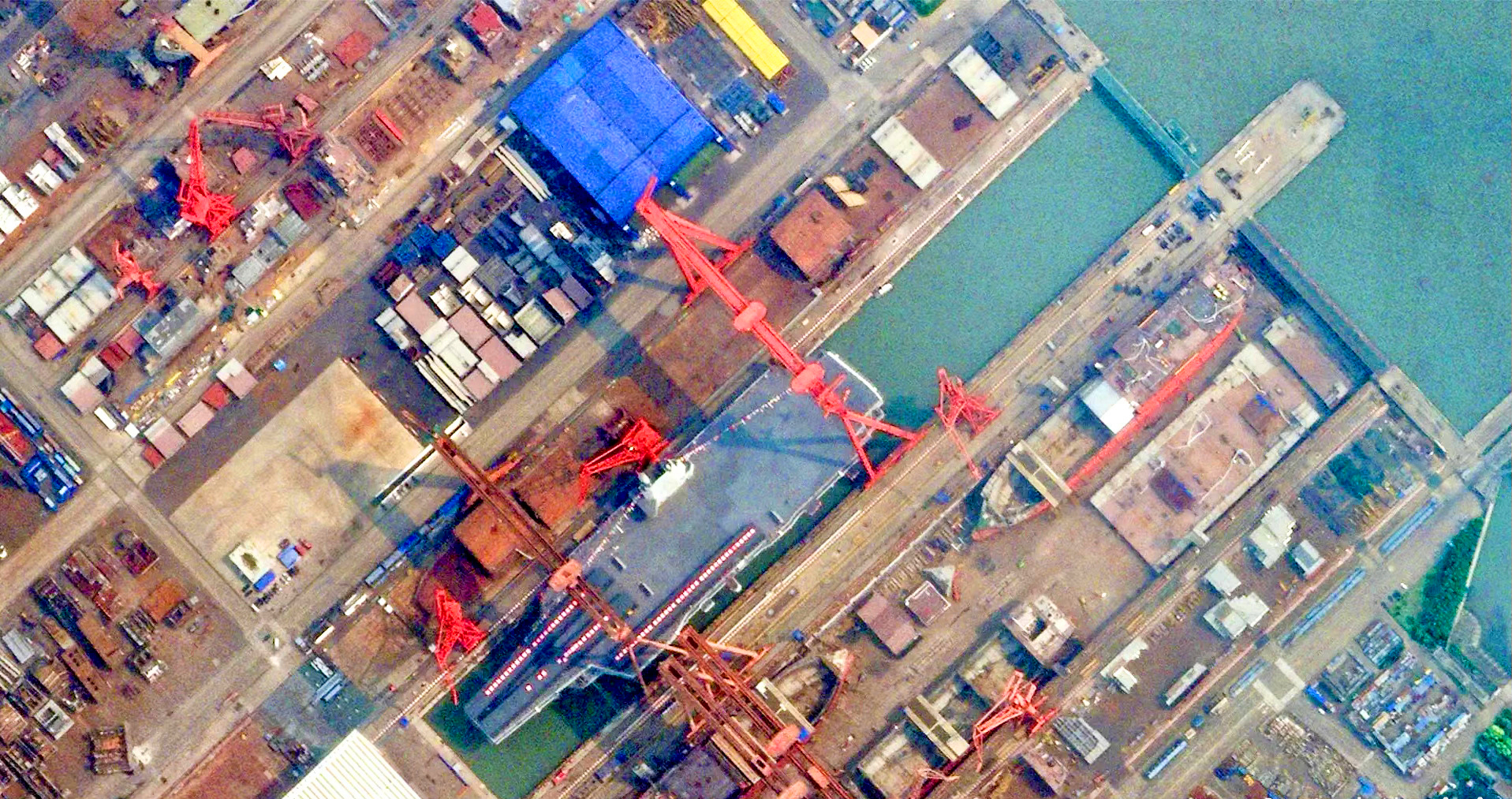 ���¾㱸��003��ĸ������ˮ���ҹ�����Ϊȫ���׸�����ĸ����