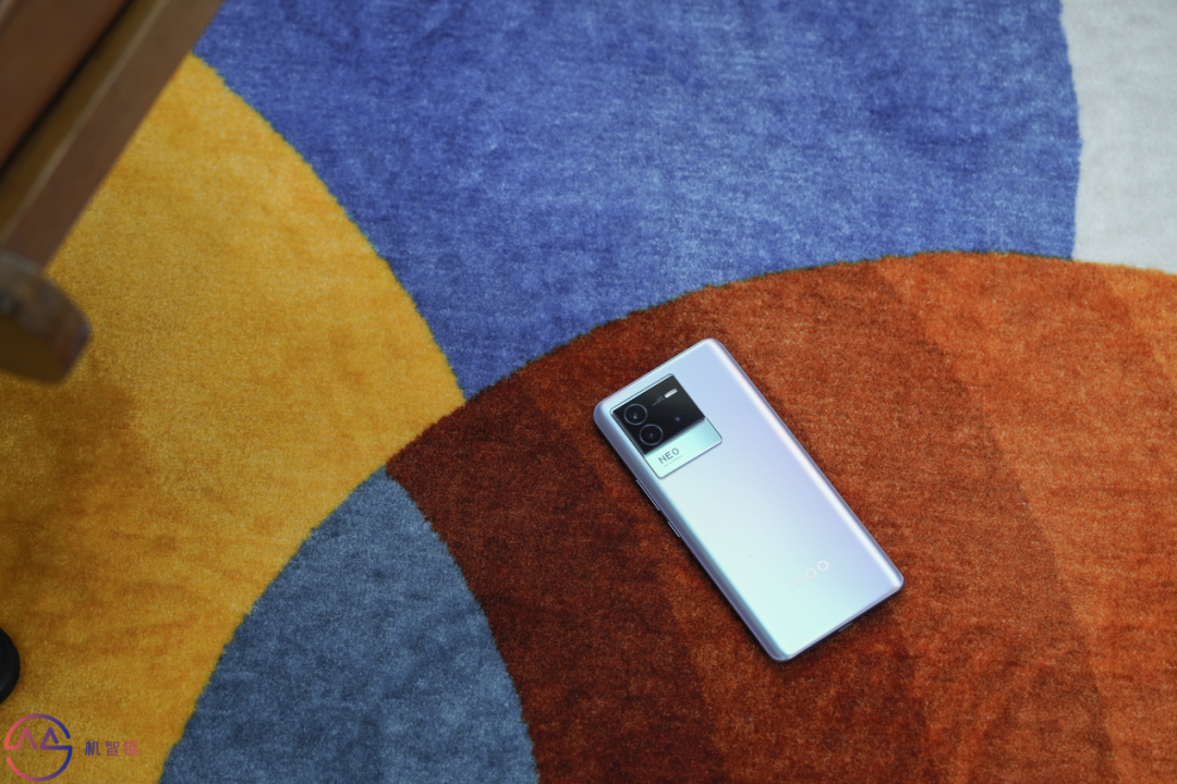 iQOO Neo6 SE测评：砍配置，不砍体验