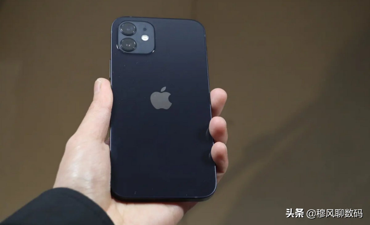 iPhone 12：没话说，6+256G直接降1800元，中国用户应该会喜欢