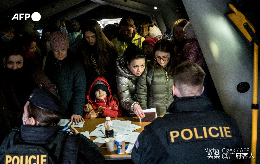 �ڿ���ս��־Ը���ռǣ����˺����᳷��ʱΪ�Ρ������ӡ�