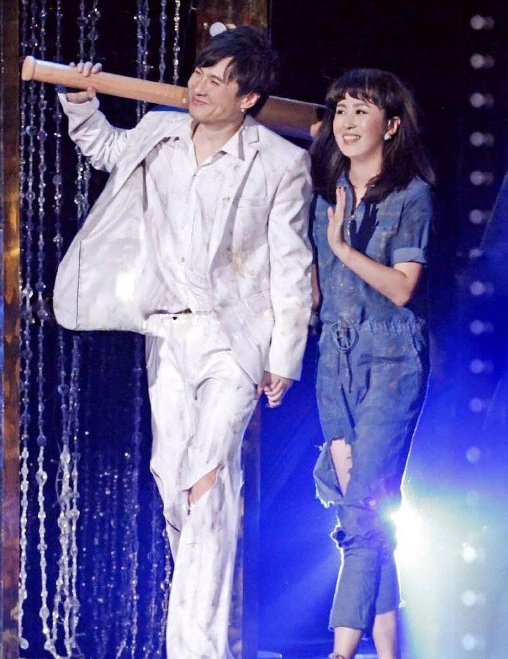 喜剧的内核是悲剧？揭秘“千场女王”马丽光鲜亮丽背后的心酸故事