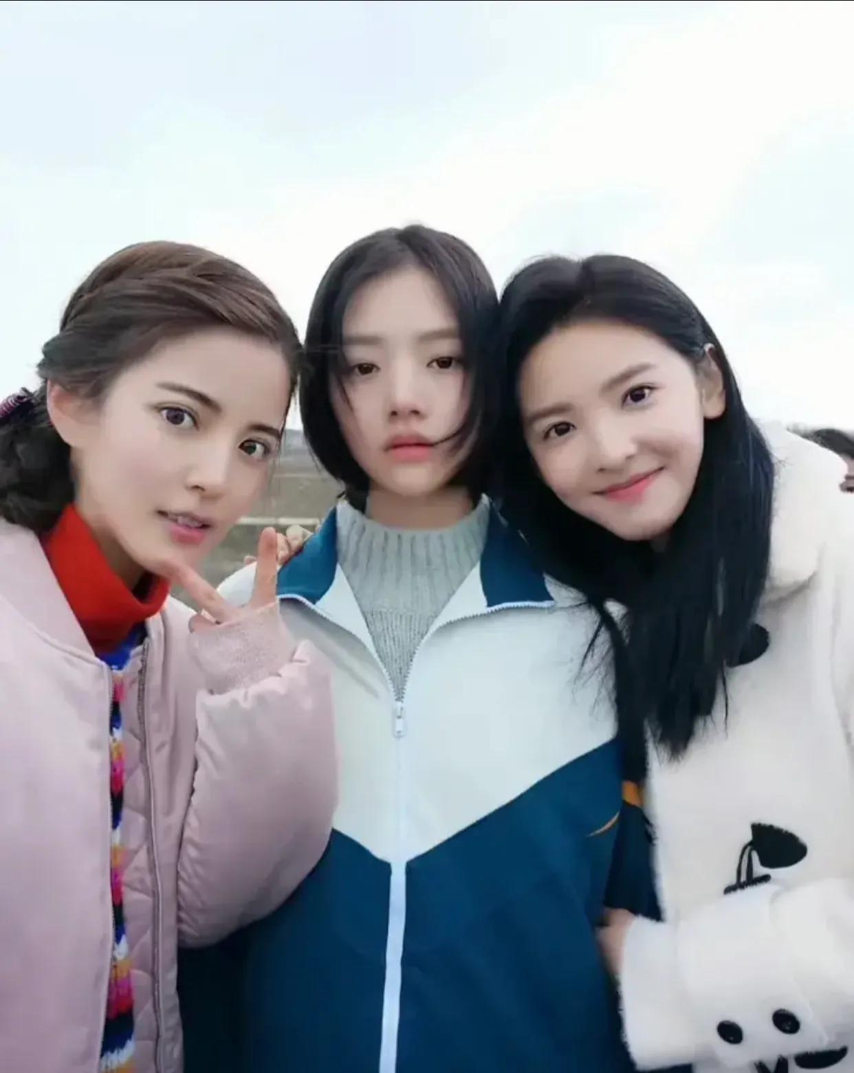 因悲伤逆流成河而出道的三个大美女