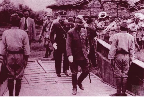 ��ԣ�յ�α���н��͵�һ���̣���ɫͻ�䣬��ȫ�����Ϲرյ�̨