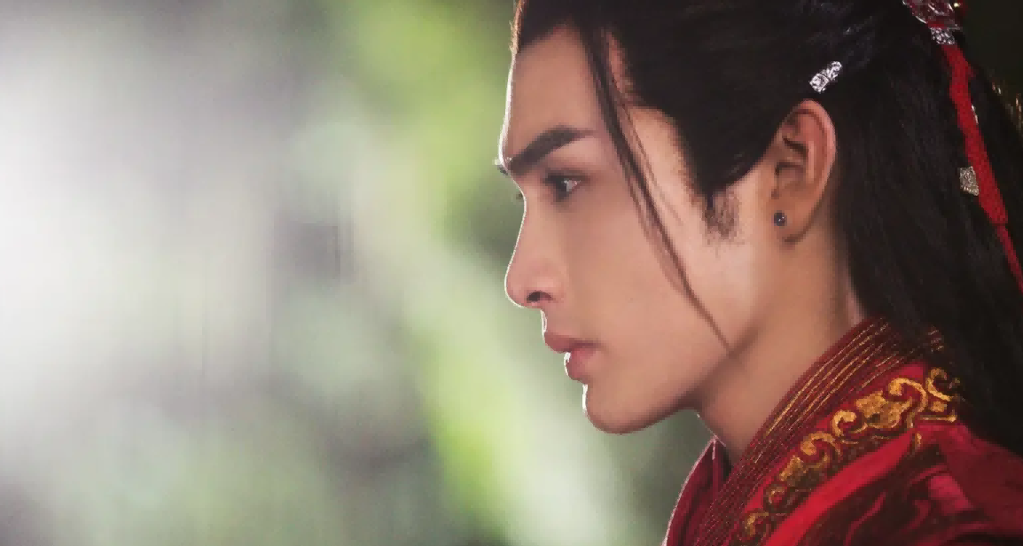 同为是“泡面头”，把张一山、肖战和张国荣放一起，差距就出来了