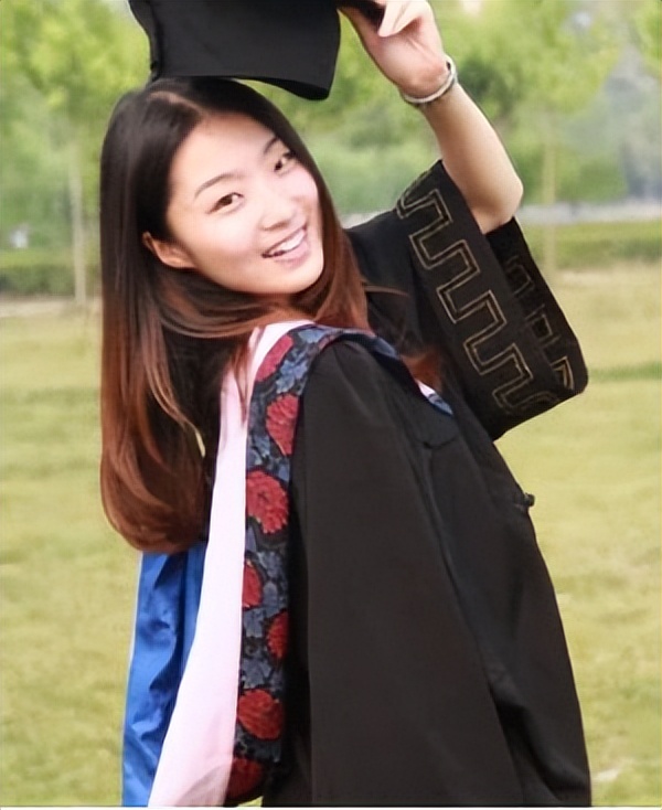 23岁当央视主播，2年后命丧男友刀下，她的人生太过悲剧