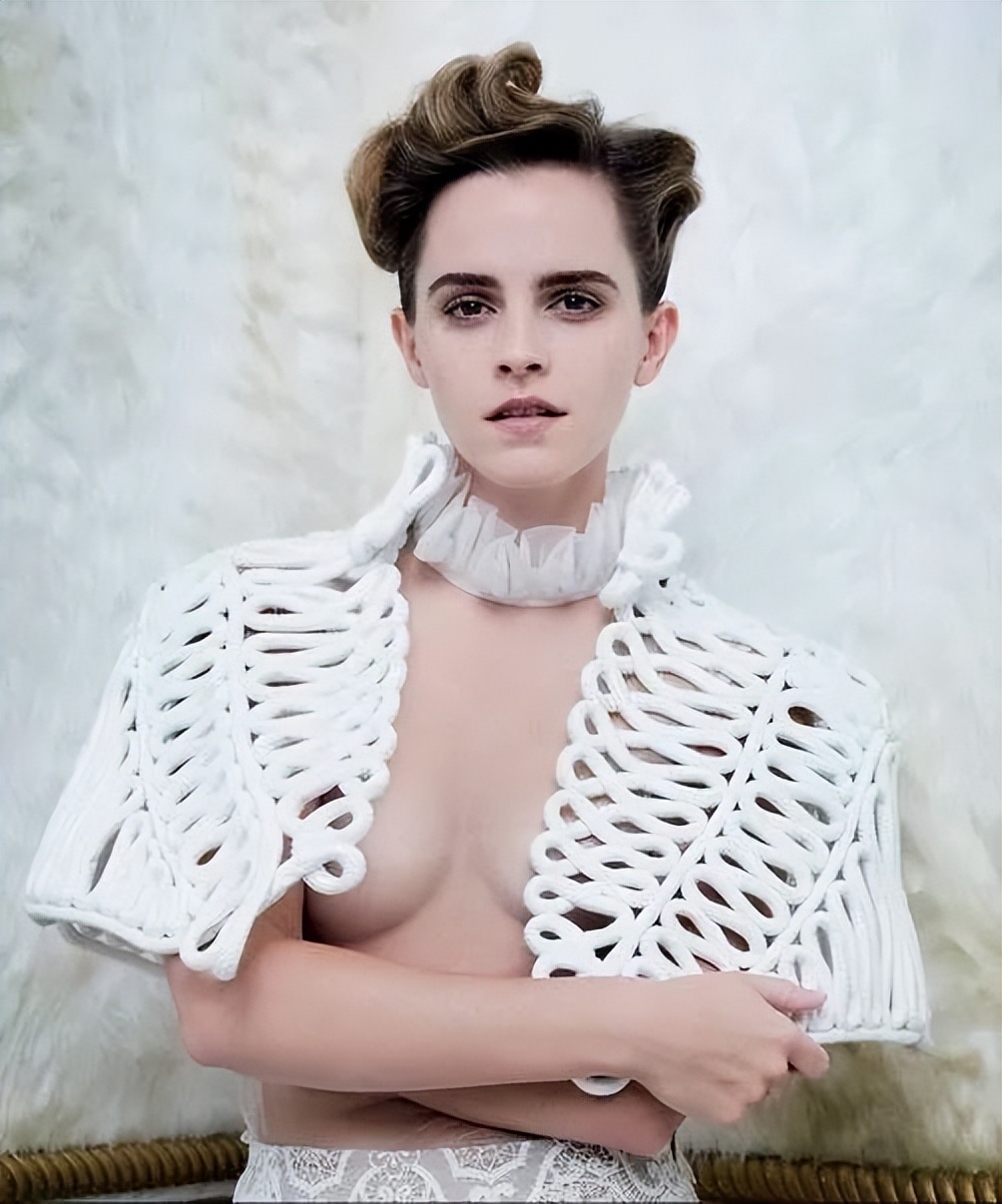 《哈利波特》20年，唯一一个没长残的赫敏，32岁脸崩了