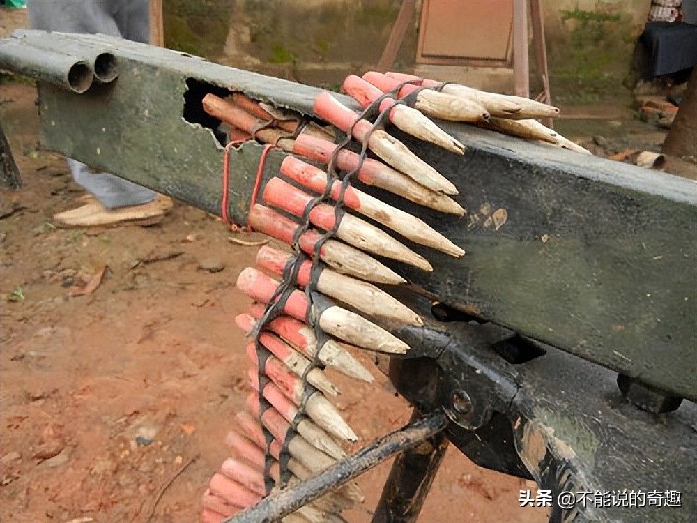 非洲电影有多野？这帮贫民窟的“演员”低成本创作特效动作电影