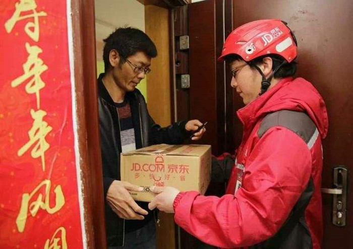 京东001号快递员金宜财：死心塌地送快递12年，刘强东给了他什么