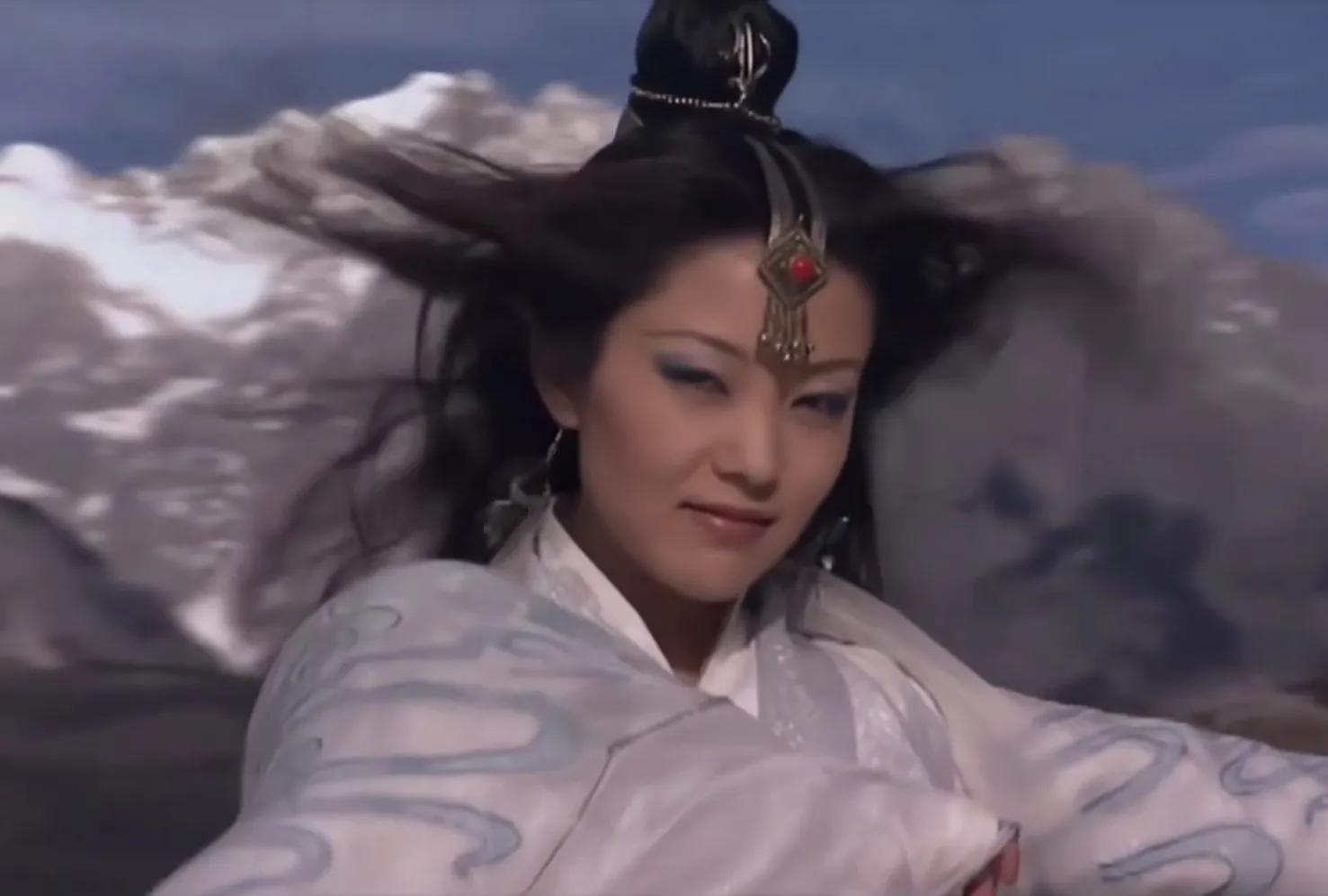 天龙八部名场面，七版李秋水摘面纱，谁容颜绝世，谁让你看了反呕