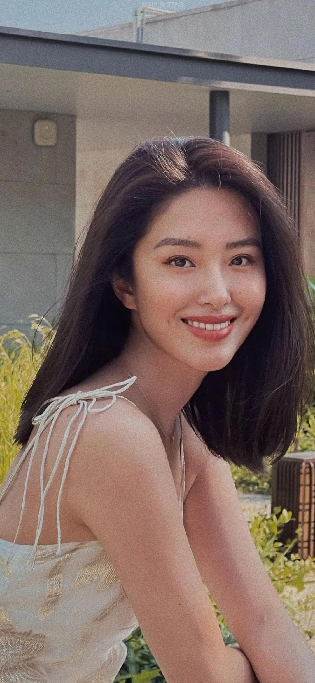 杨采钰高清美图