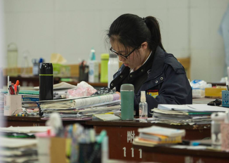 想要进入985大学，高三“一模”要考多少分？听听资深老师怎么说