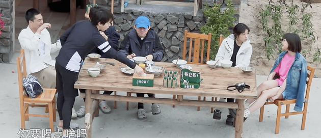 《向往的生活》观众吐槽没意思，下一期谢娜徒弟来，会重返高峰吗