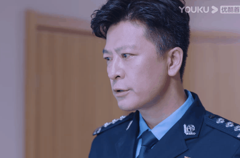 郭京飞救不了《杠杆》：男二疯狂抢戏还演技浮夸，演警察竟染头发
