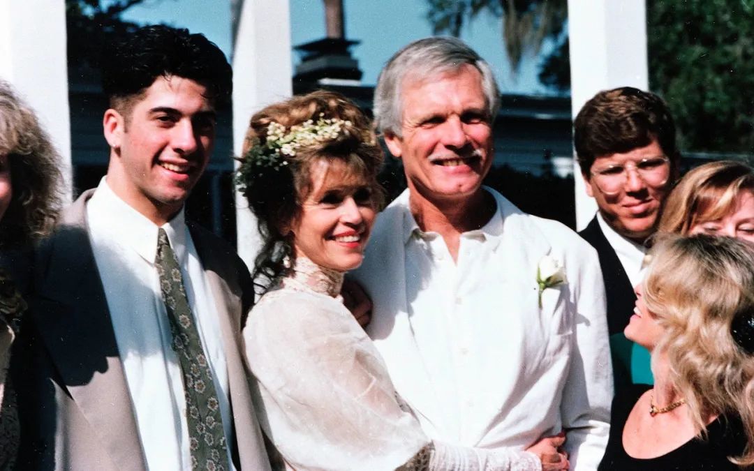 3次婚姻破碎掀起健身狂潮，这位85岁传奇影后，靠什么找回自己？