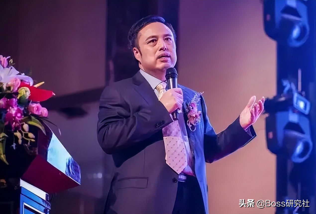 株洲醴陵富豪李卫平发家史，靠知识改变命运，如今身价40亿