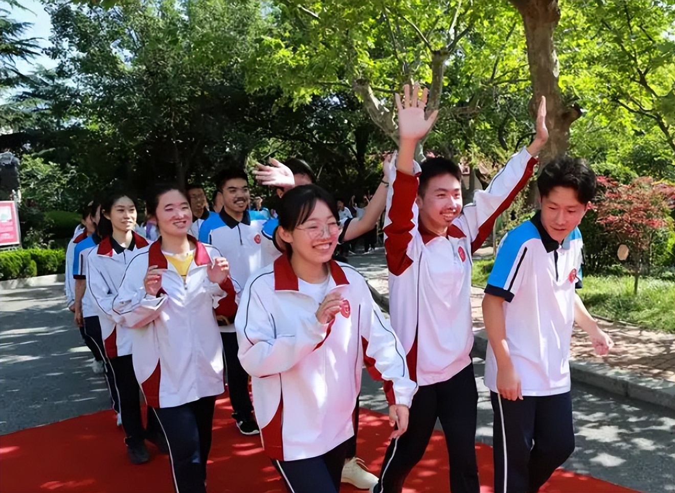 高三的一模和二模考试，哪次分数和高考更“接近”？家长别误会了