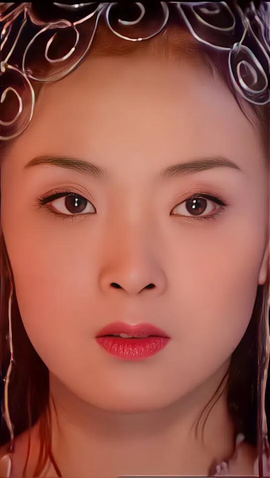 王艳的颜值巅峰，白飞飞太美了